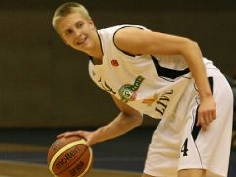 "Liepājas Lauvas 2" basketbolisti izcīna uzvaru pret BK "Saldus"