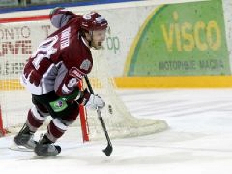 Rīgas Dinamo pēcspēles metienos zaudē Maskavas CSKA