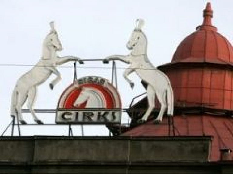 Janvāra beigās Rīgas cirka programmā atkal būs redzami ziloņi