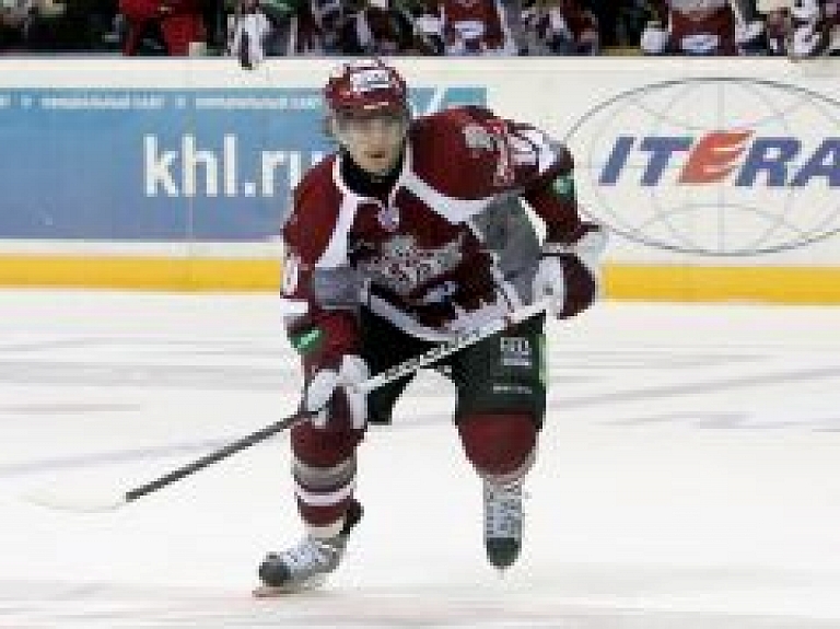 Rīgas "Dinamo" spēlētājs Dārziņš - KHL pagājušās nedēļas labākais uzbrucējs