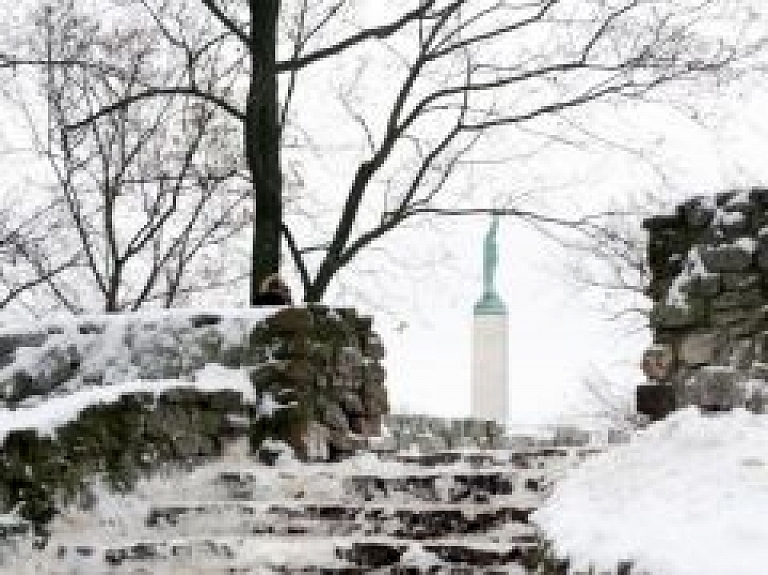 Šovakar pie Brīvības pieminekļa notiks Jaunā gada sagaidīšana un uguņošana