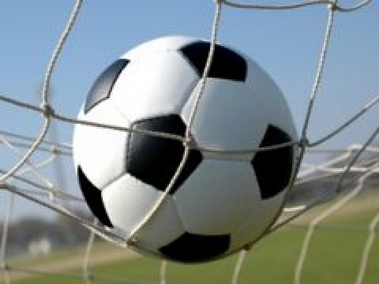 Rīgas jaunie futbolisti uzvar "FUTO Forward Kausa" posmā