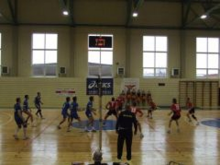 Jēkabpils vīriešu volejbola izlase izcīna uzvaru pār Ziemeļkurzemes sportistiem