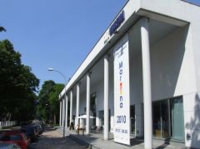 Nākošnedēļ Jūrmalas pilsētas muzejā atklās mākslinieku rudens izstādi