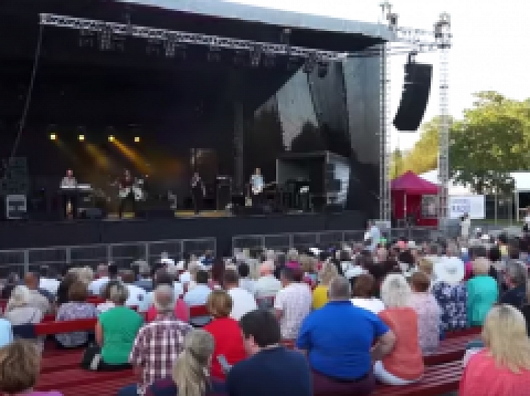 Skrundas TV: Aizvadīts 3.Kuldīgas "Live Fest"