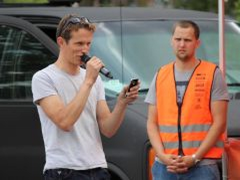 Valmierā notiek konkursa "Gada jaunais autovadītājs" pusfināls