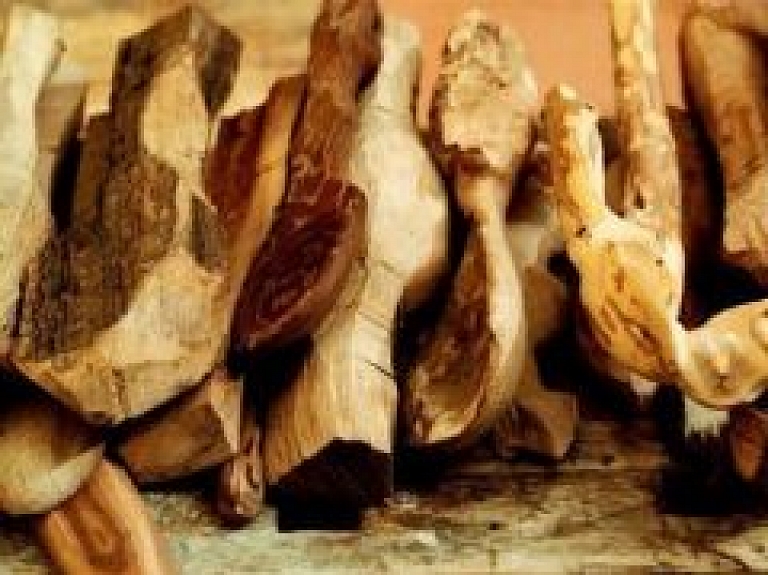 No šodienas Brīvdabas muzejā apskatāma izstāde-konkurss "Koks tautas mākslā"