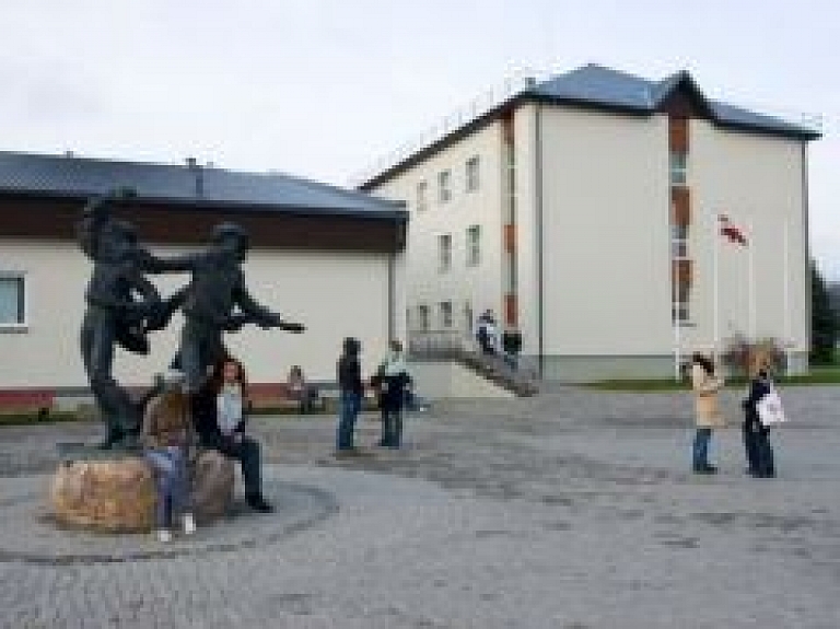 No rītdienas Vidzemes Augstskolā notiks konference - praktisks seminārs pedagogiem