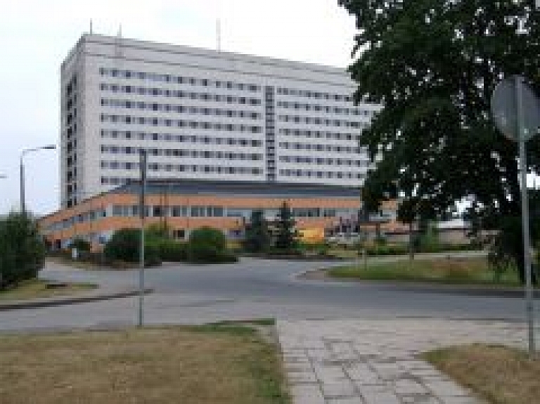 VK: Liepājas slimnīca vairāk nekā gada laikā neekonomiski izlietojusi ap 145 000 latu