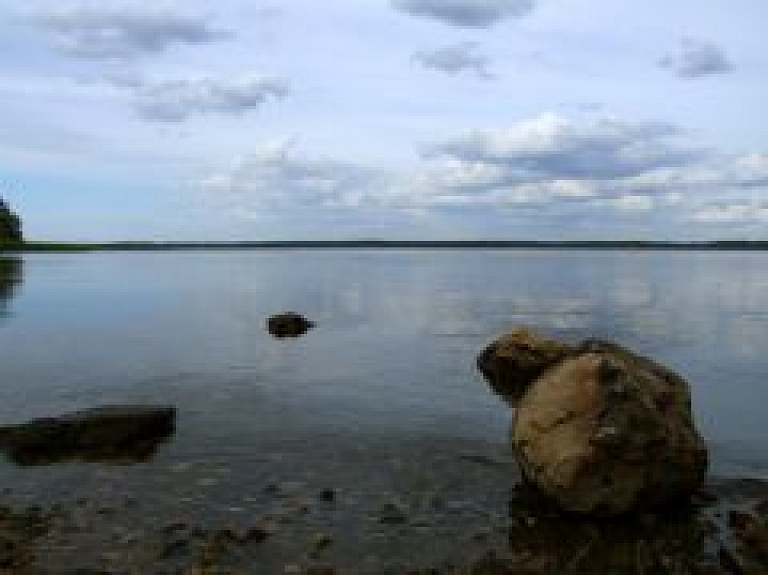 Šodien atcelts Pasaules čempionāta spiningošanā no laivām pirmais posms