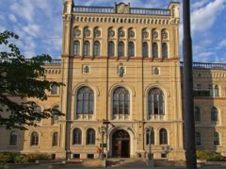 Izsludināts Latvijas Universitātes radio "Naba" raidījumu konkurss