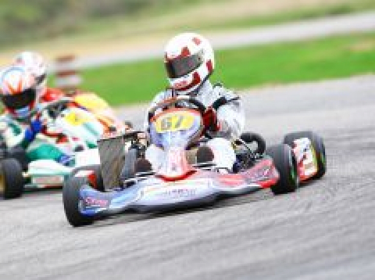 Kandavā Latvijas kartinga čempionāta pēdējā posmā uzvaru izcīna Steinerts RT komandas braucēji