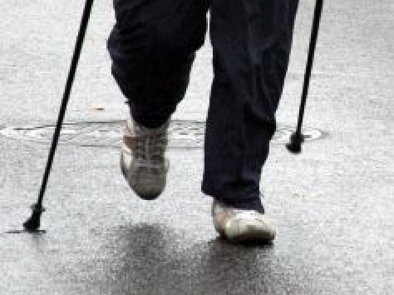 Sestdien Vakarbuļļu pludmalē notiks nūjošanas un ģimenes sporta festivāls