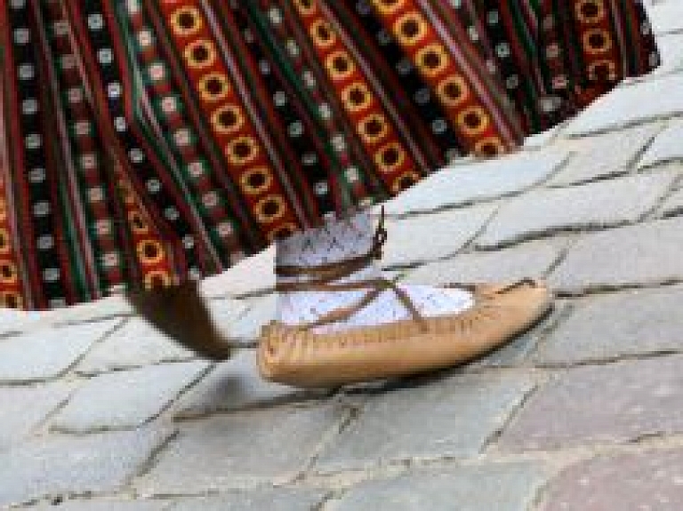 No šodienas Rīgā norisināsies starptautiskais tradicionālo deju jeb danču festivāls