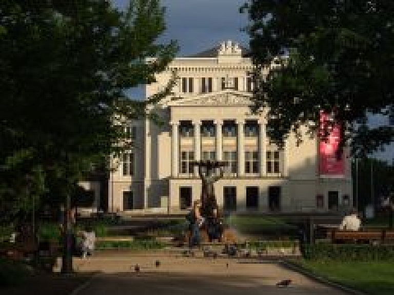 Šovakar operā notiks unikālas afrikāņu mūsdienu deju grupas viesizrāde