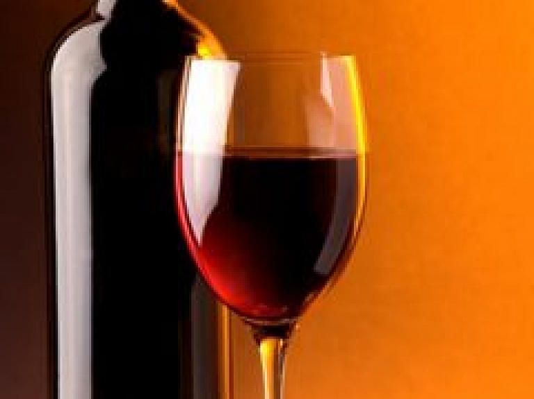 Latvijas Dabas muzejā būs apskatāma izstāde "Latvijas vīnogas un vīndarība"