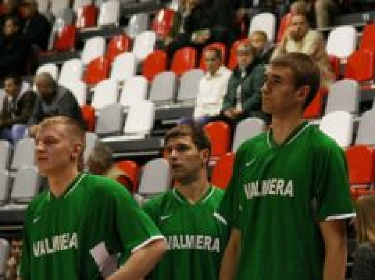 "BK Valmiera" spēlētājs Viktors Iļjins: ir jāapvieno sports un mācības