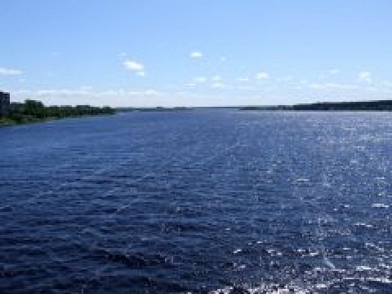 Rīgas meistarsacīkstēs burāšanā jauniešiem veiksmīgi finišē "Young Sailors" dalībnieki