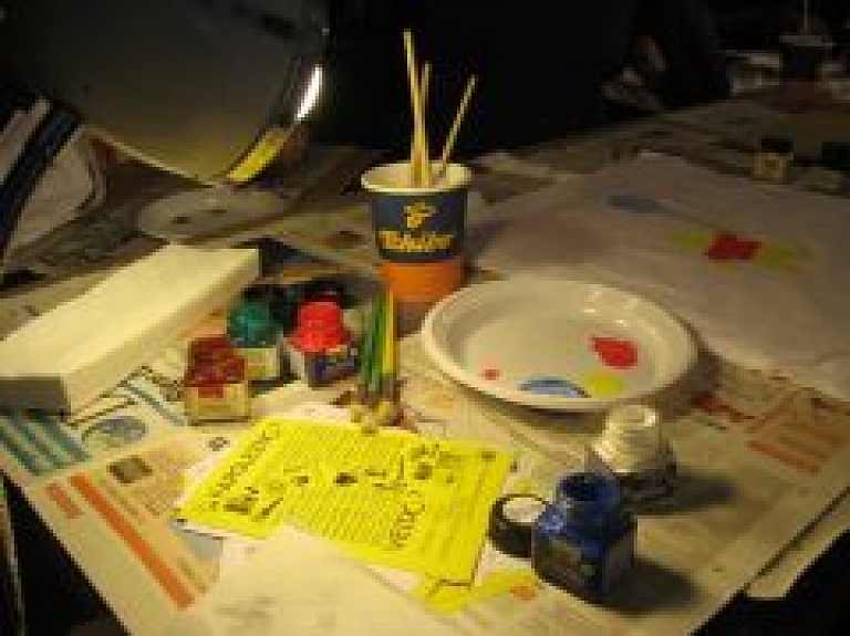 "Baltajā naktī" radošās darbnīcas un EKO spēles gūst plašu atsaucību