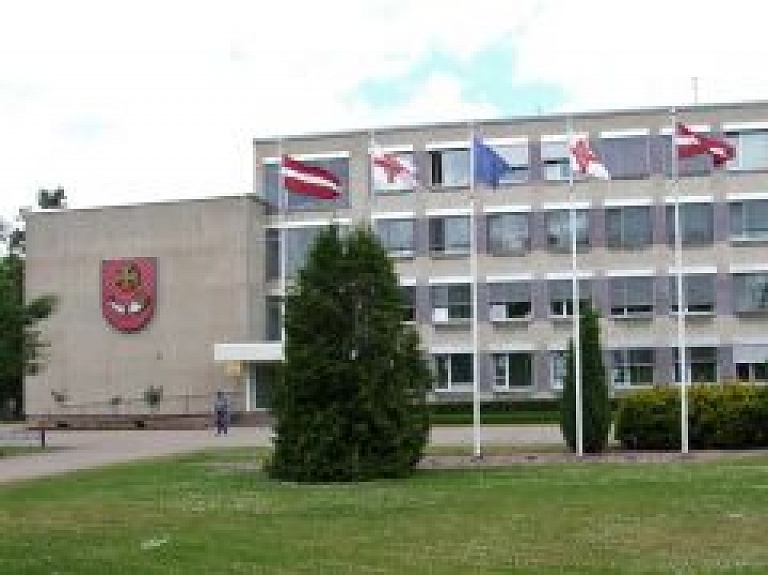 Ventspils pilsētas domes opozīcijas deputāti: Partijas "Latvijai un Ventspilij" pārstāvji turpina paralizēt opozīcijas darbu pilsētas domē