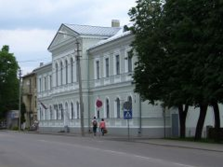 Jēkabpils pilsētai piešķir 200 000 latu izglītības iestāžu, muzeja un sporta centru darbības nodrošināšanai