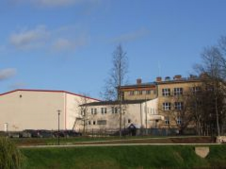 Jauno audzēkņu uzņemšana Valmieras 5.vidusskolā