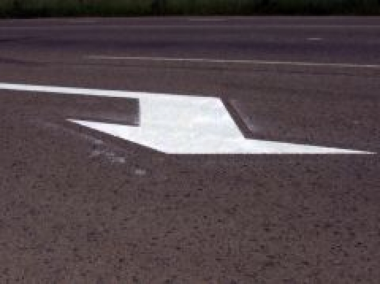 Tallinas šosejas "melnajā punktā" likvidē kreiso pagriezien