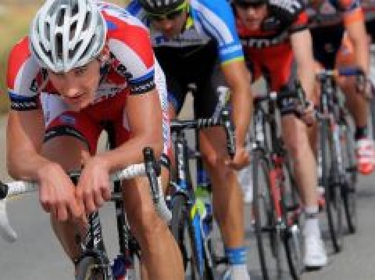 Smukulis finišē lielajā grupā "Eneco Tour" pirmajā posmā