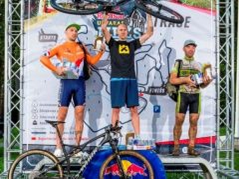 Izturības velo sacensībās Siguldā uzvaru izcīna Dmitrijs Sorokins