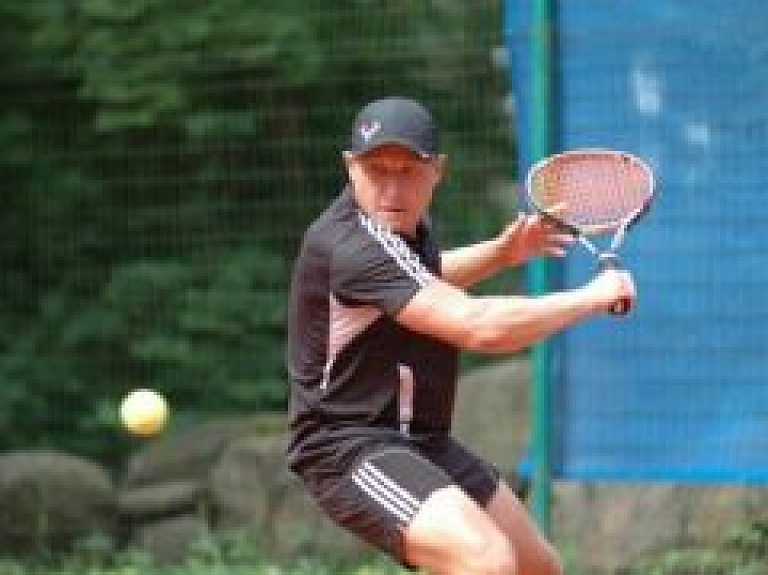 Jēkabpilietim labi panākumi Latvijas tenisa čempionātā