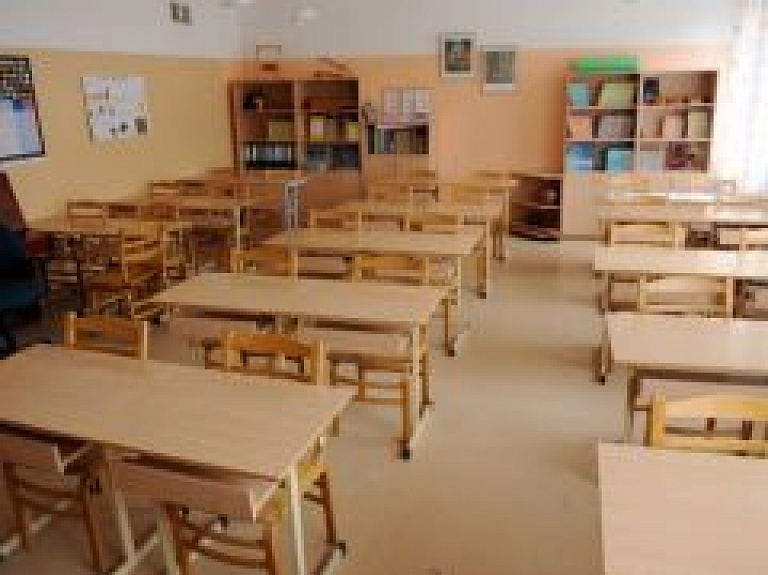 Aicina pieteikt bērnus sagatavošanas grupā Naukšēnu novada vidusskolā