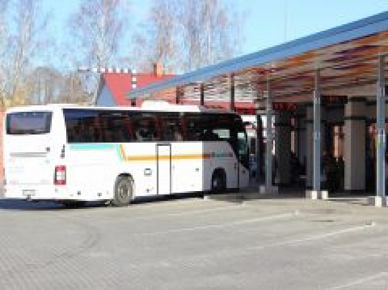 Aicina piedalīties aptaujā par ekspresreisu Valmiera-Rīga-Valmiera nepieciešamību