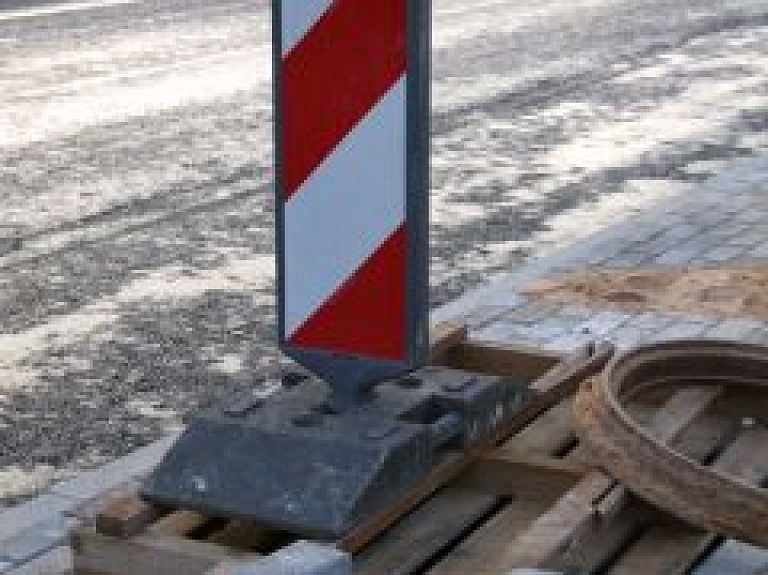 No Salacgrīvas līdz Ainažiem sākušies ceļa būvdarbi
