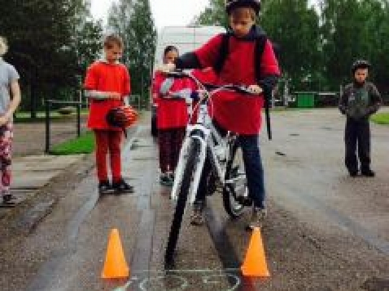 CSDD jauno velosipēdistu sacensībās Gulbenē uzvar komanda "Spieķis 1"