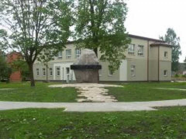 Slampē tiks atklāts piemineklis represētajiem pagasta iedzīvotājiem