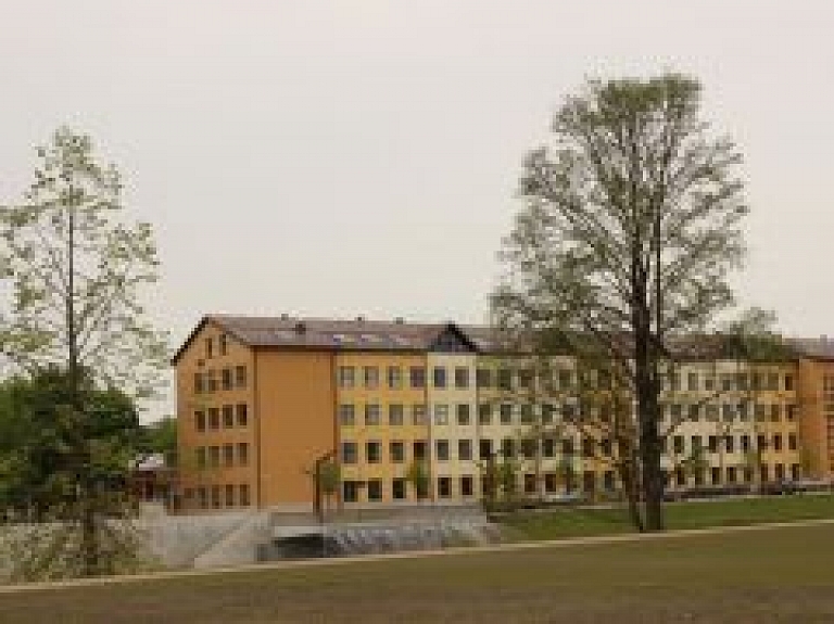 Jelgavas ielās uzstādīti 480 jauni LED ielu gaismekļi