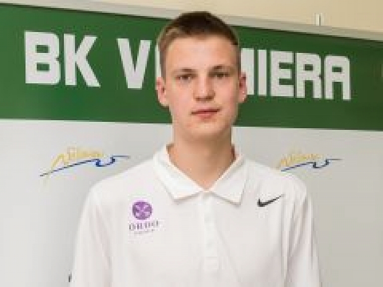 Anrijs Miška dalās iespaidos par "Eurocamp" nometnē piedzīvoto