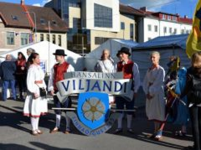 Limbažnieki piedalās Hanzas dienās Vīlandē