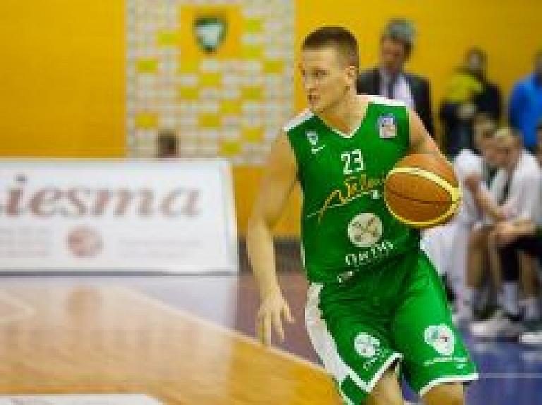 "BK Valmiera" turpina sadarbību ar Aigaru Šķēli