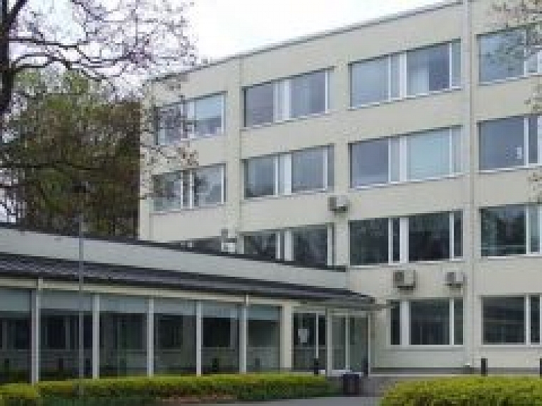 Jūrmalas dome: simbolikas apstiprināšana ir domes ekskluzīvā kompetence