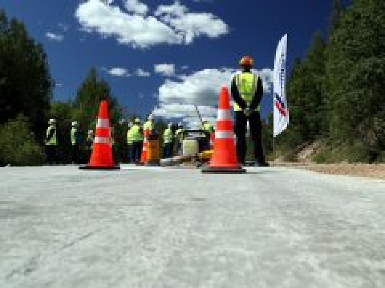 "Cemex" grib sadarboties ar uzņēmumiem betona ceļu būvēšanā