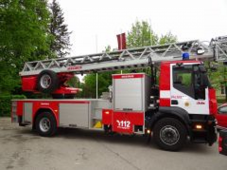 Indras pagastā degusi vienstāvu koka dzīvojamā māja