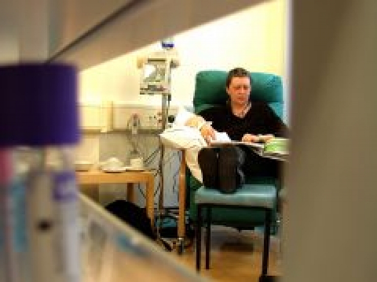 Belēvičs plāno izveidot pasaules līmeņa vēža diagnostikas centru