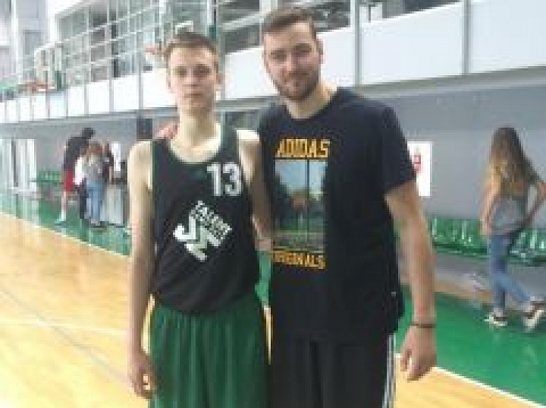 Anrijs Miška piedalās Motejūna talantu nometnē