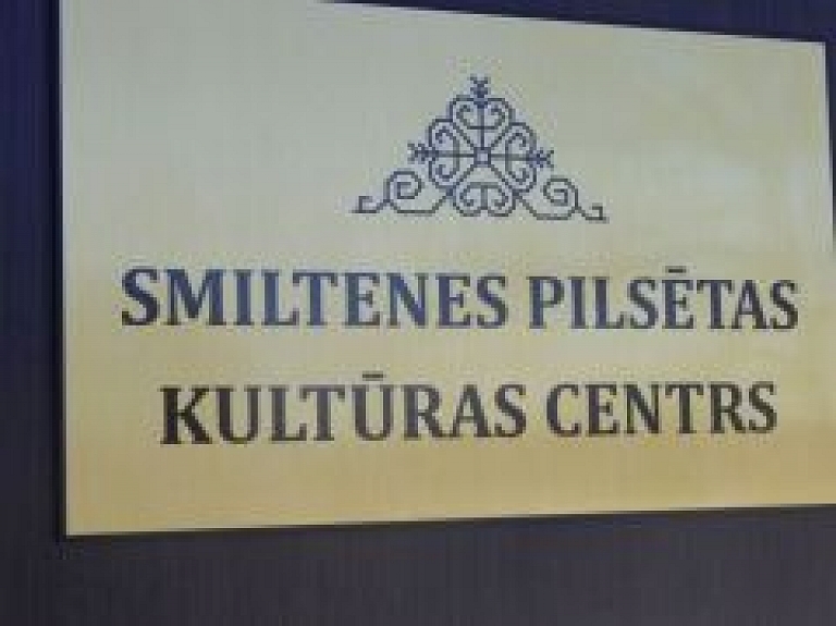 Smiltenes pilsētas svētku balle pārcelta uz Kultūras centru