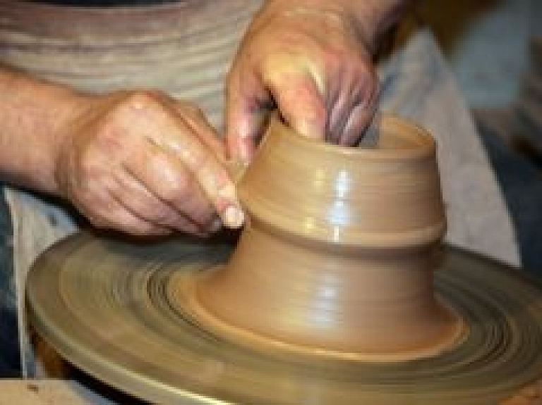 Biedrība "Erfolg" aicina piedalīties radošās nodarbībās