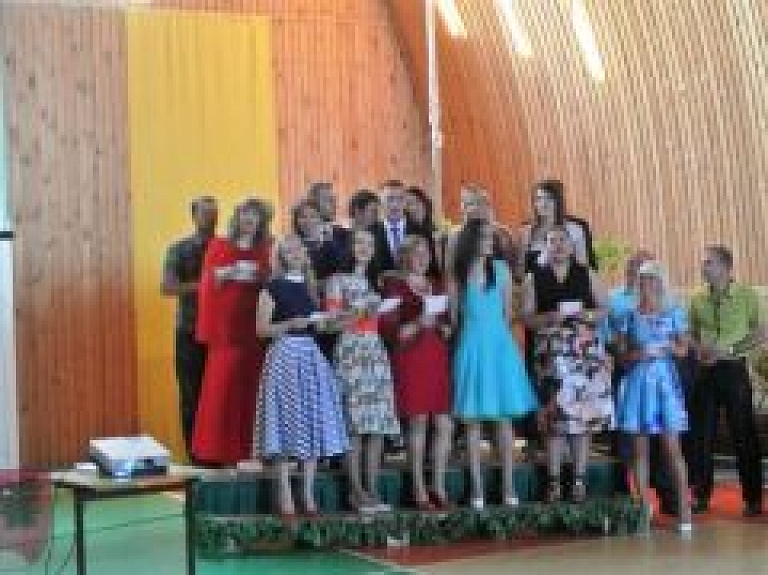 Nosvinēta Bērzpils vidusskolas 65 gadu jubileja