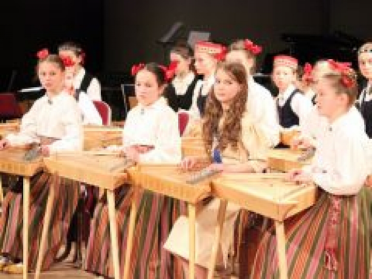 Limbažos norisināsies festivāls "Kokle un tai līdzīgie instrumenti apkārt Baltijas jūrai"