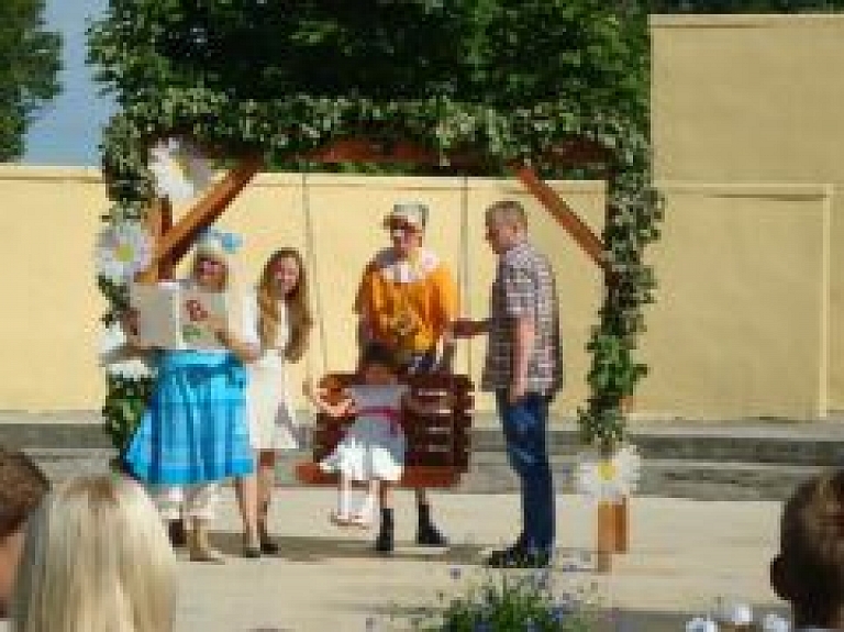 Viļakas novada bērni svin Bērnības svētkus