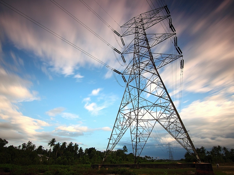 Kāds elektrības tarifs ir piemērotāks jūsu uzņēmumam?